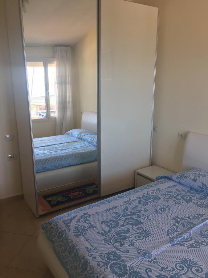 Amphora Apartment Vlorë Buitenkant foto