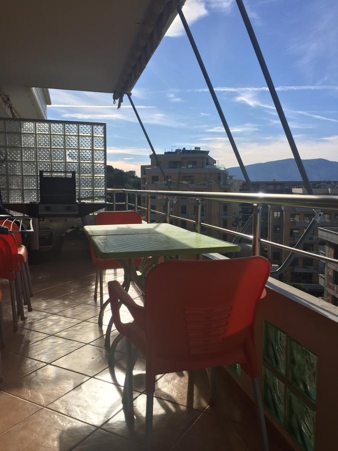 Amphora Apartment Vlorë Buitenkant foto