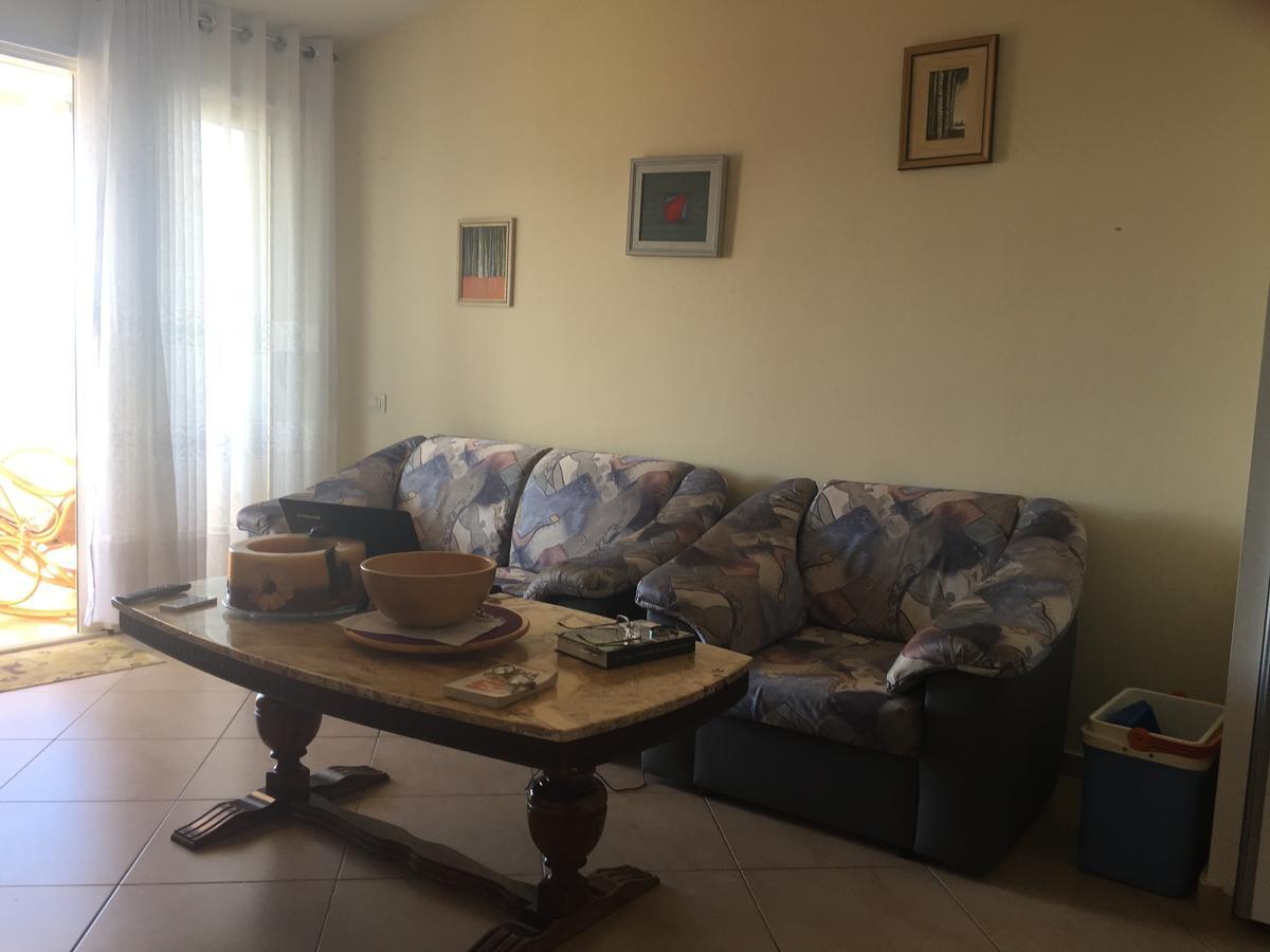 Amphora Apartment Vlorë Buitenkant foto